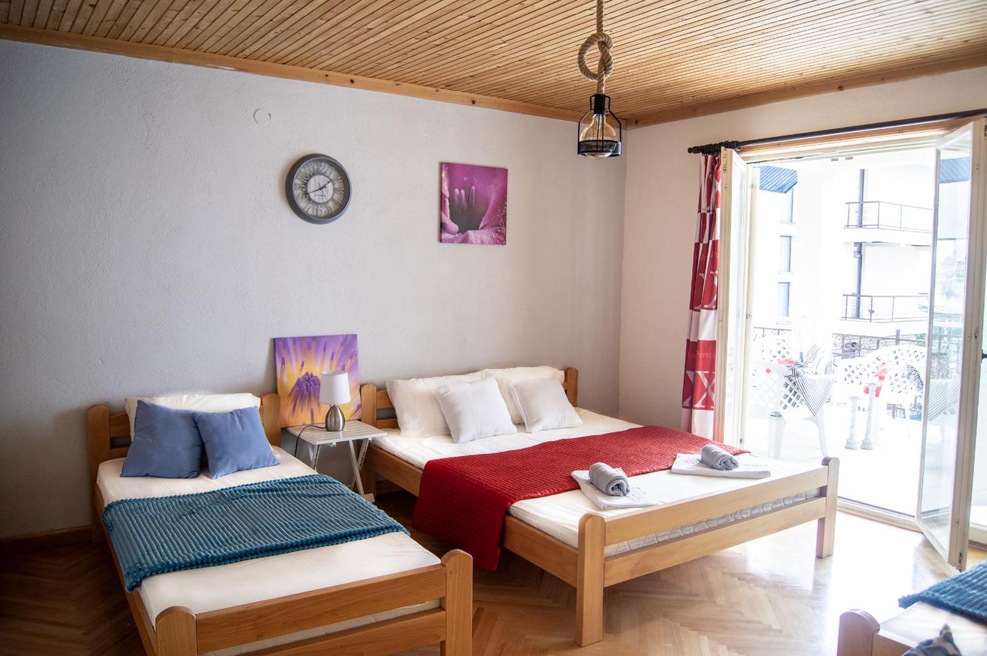 Villa Lakeview Paradise Peštani Eksteriør bilde