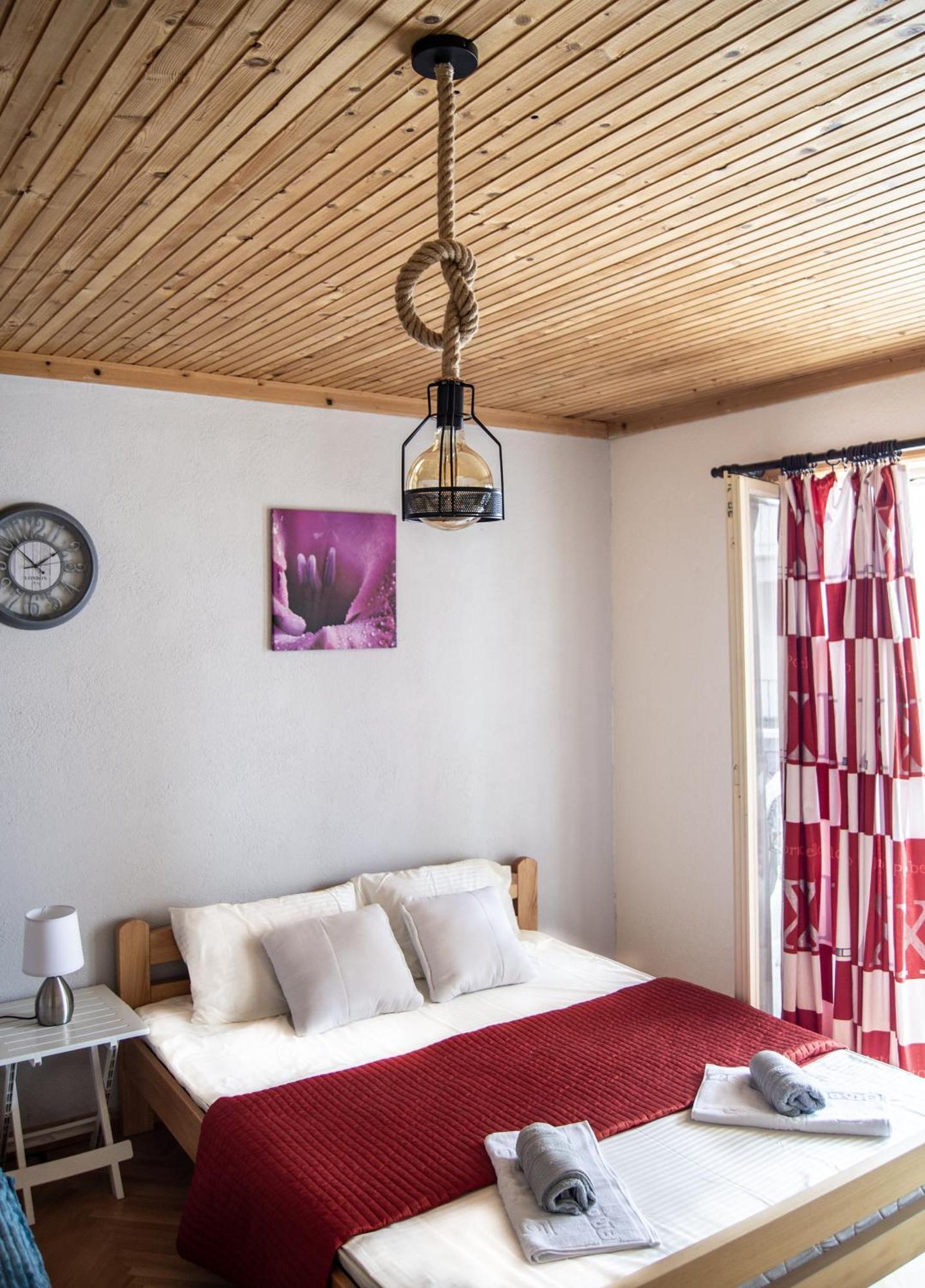 Villa Lakeview Paradise Peštani Eksteriør bilde