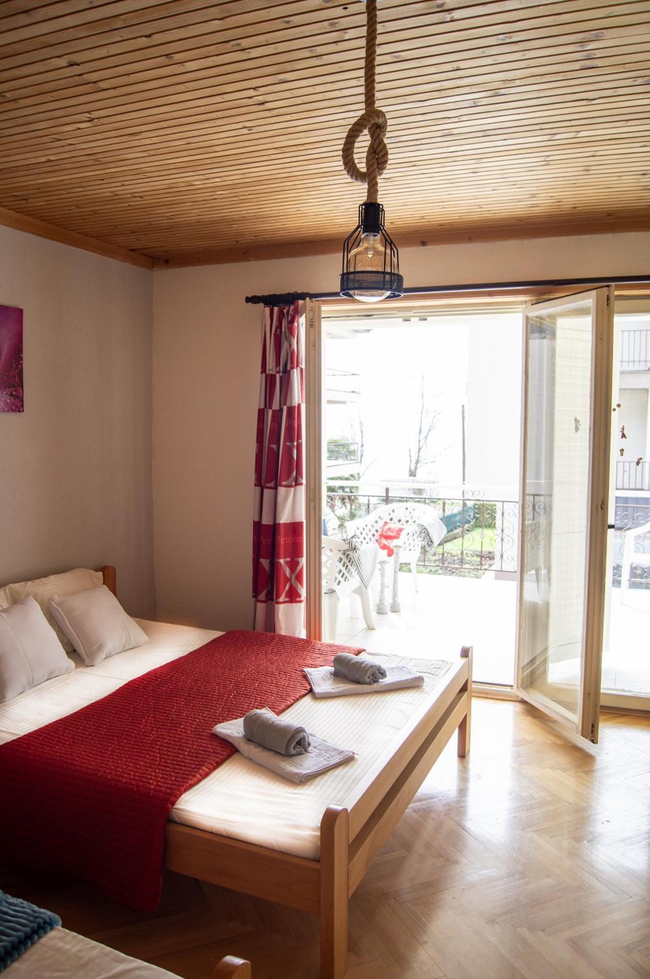 Villa Lakeview Paradise Peštani Eksteriør bilde